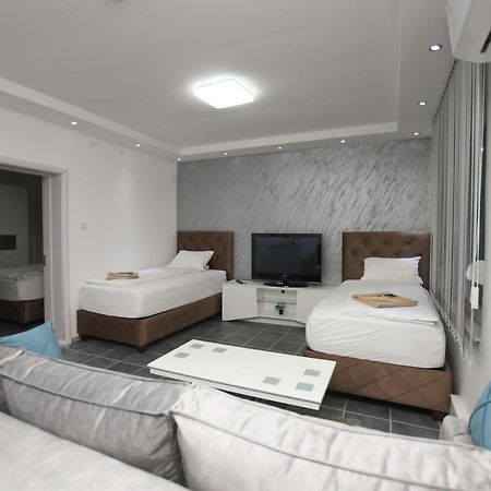 Relax Apartmani Kladovo Esterno foto