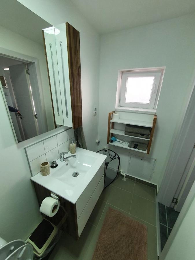 Relax Apartmani Kladovo Esterno foto